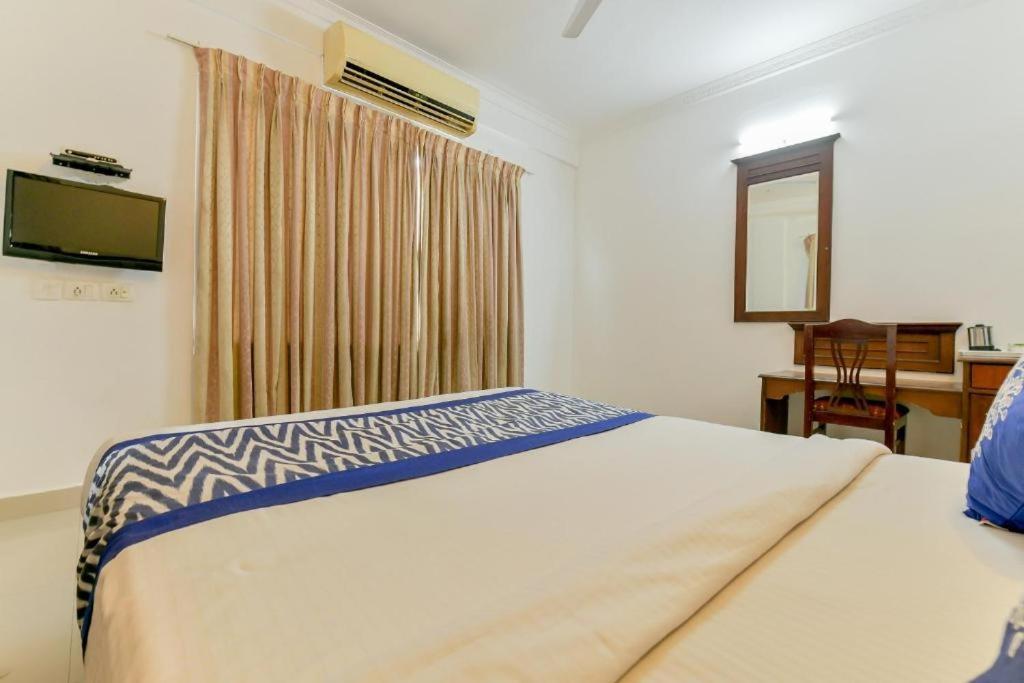 Centre Point Hotel Kochi Kültér fotó